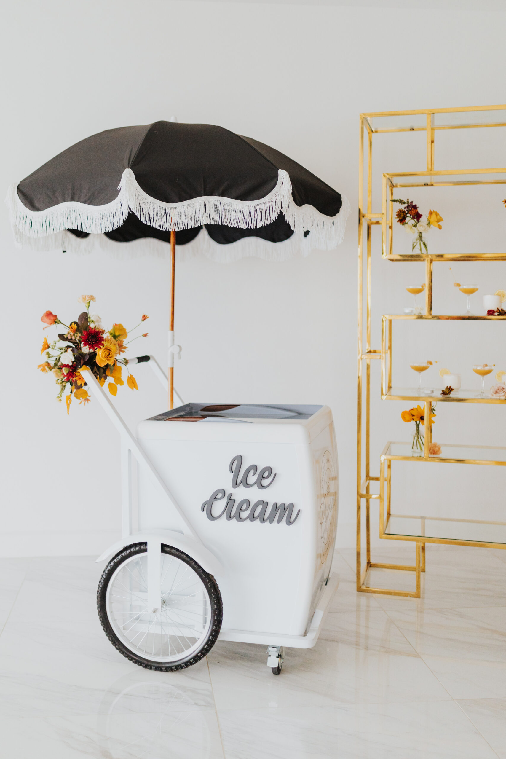Cypress_Custom_Cart_Company_Macy_Dean_Photography_Img2